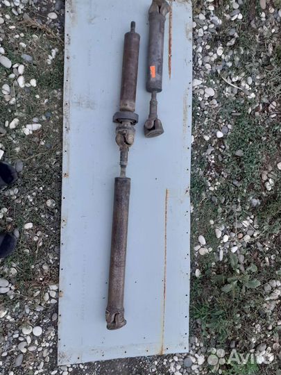 Карданный вал на ниву