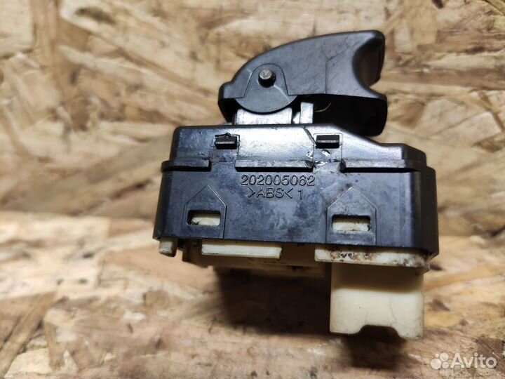 Блок управления подъемниками Chevrolet Aveo T250