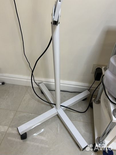 Лампа лупа для косметолога