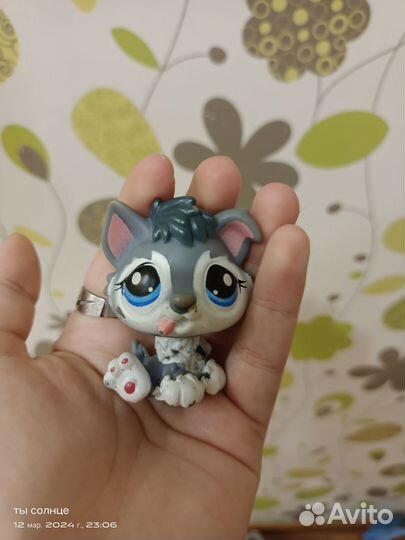 Littlest pet shop lps