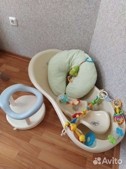 Ванна, горка,стульчик, игрушки+ Подарки