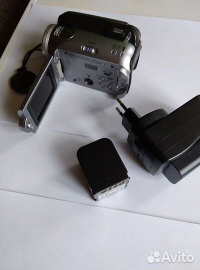 Видеокамера JVC Everio GZ-MG21