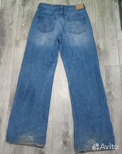 Синие широкие джинсы