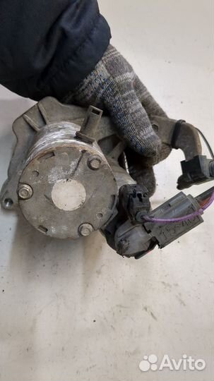 Стартер Toyota Yaris