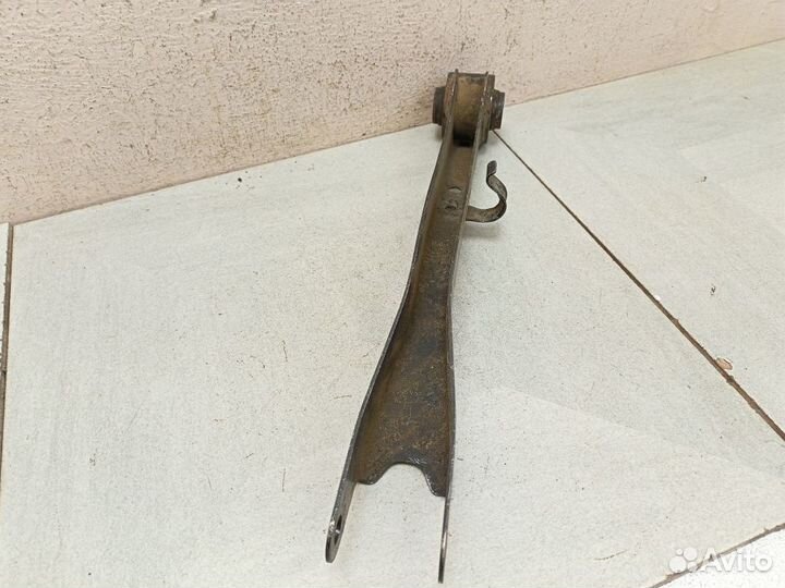 Рычаг задний поперечный левый 20250FG010