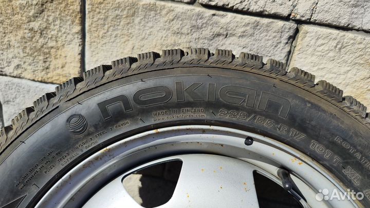 Nokian Tyres Hakkapeliitta 4 225/55 R17