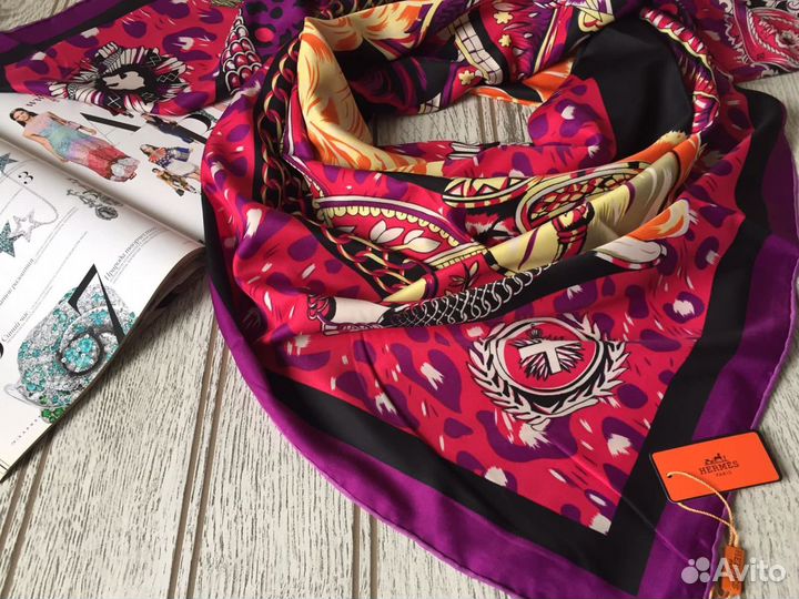 Платок Hermes шёлк, Ручная обработка шва