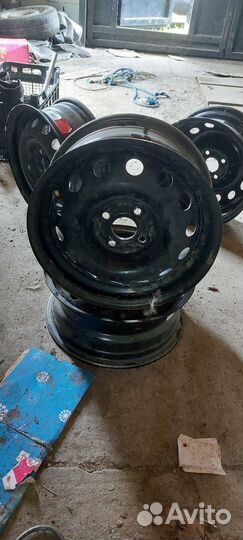 Bridgestone Blizzak WS-15 4.25/60 R16 92T