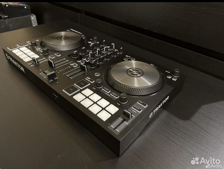 Dj контроллер