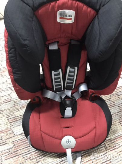 Детское автомобильное кресло