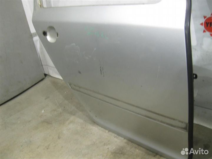 Дверь задняя правая от Skoda Octavia (A5 1Z) 200