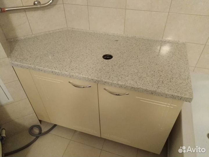 Искусственный камень (акрил) остатки (подоконники)