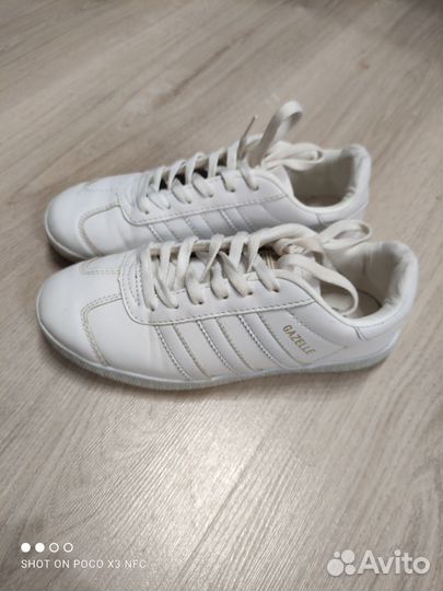 Кроссовки женские р38