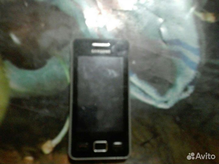 Телефон Samsung