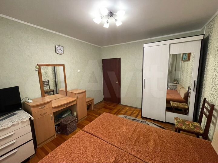 2-к. квартира, 45 м², 1/9 эт.