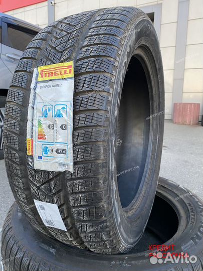 Pirelli Scorpion Winter 215/70 R16 104H