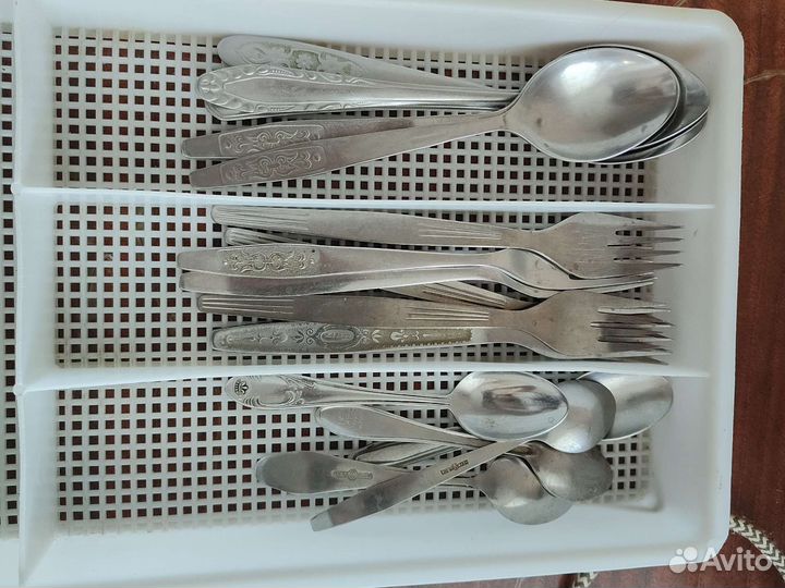 Столовые приборы