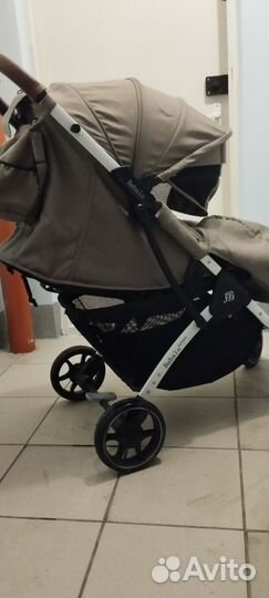 Прогулочная коляска babalo future