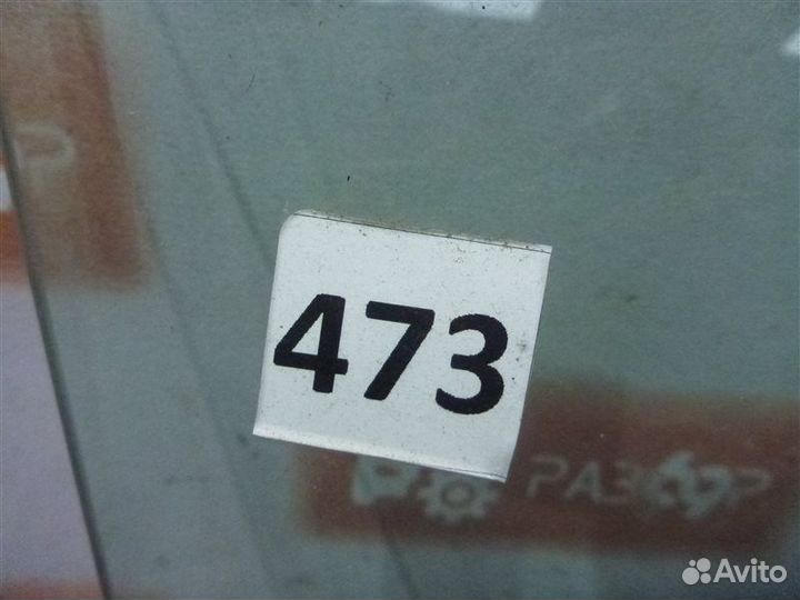 Стекло двери переднее правое Volkswagen Caravelle