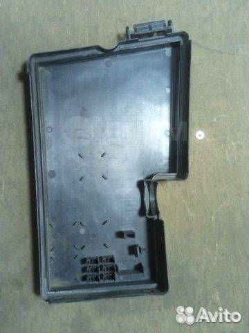 Крышка блока предохранителей Mazda 3 BK