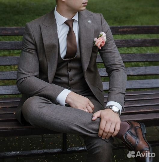 Костюм мужской (тройка) 50р