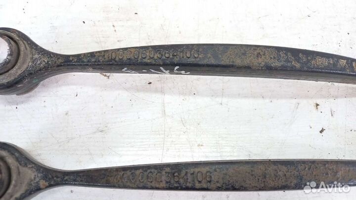 Рычаг задний верхний Mercedes W251 R350