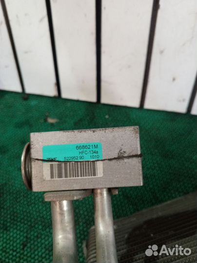 Испаритель радиатор кондиционера Renault Logan