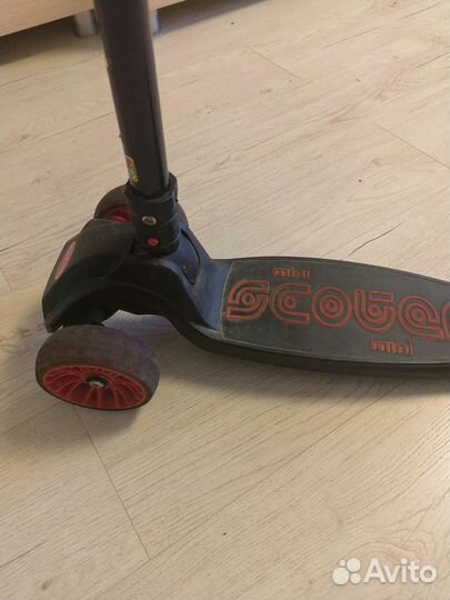 Самокат 3х колесный