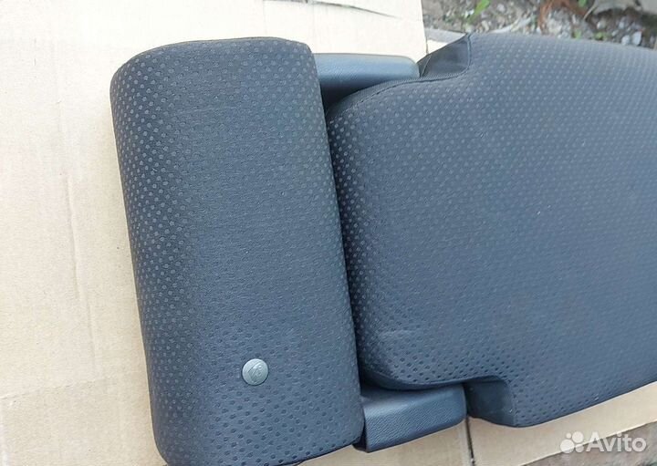 Подлокотник заднего дивана Хода crv3