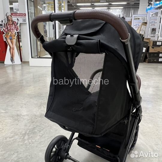 Прогулочная коляска перекидная ручка