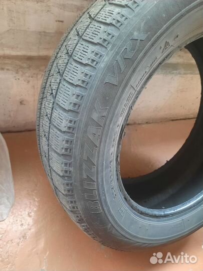 Bridgestone Blizzak VRX 205/60 R16 92Q