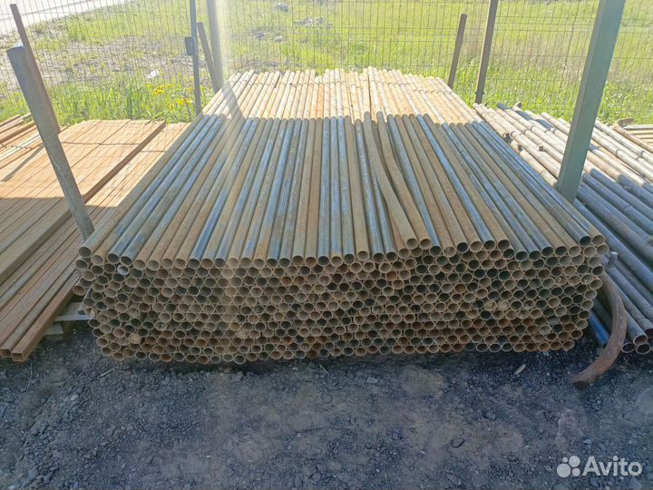 Труба 40х2 на столбы для забора