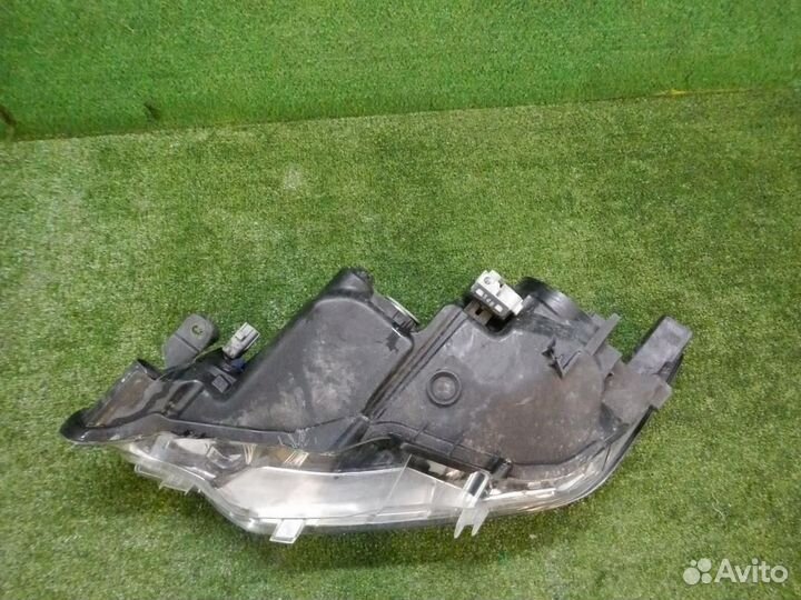 Фара правая Toyota Camry