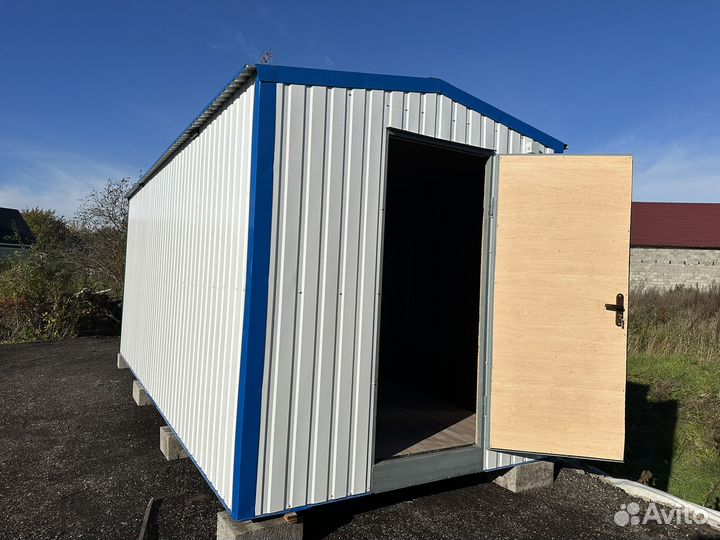 Дачный домик, бытовка в наличии