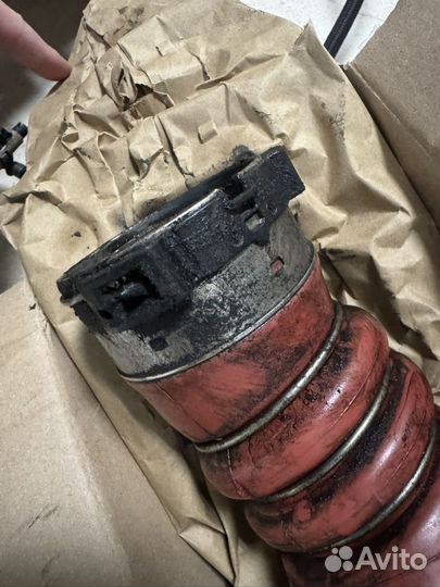 Патрубок интеркулера bmw x5 e70 оригинал