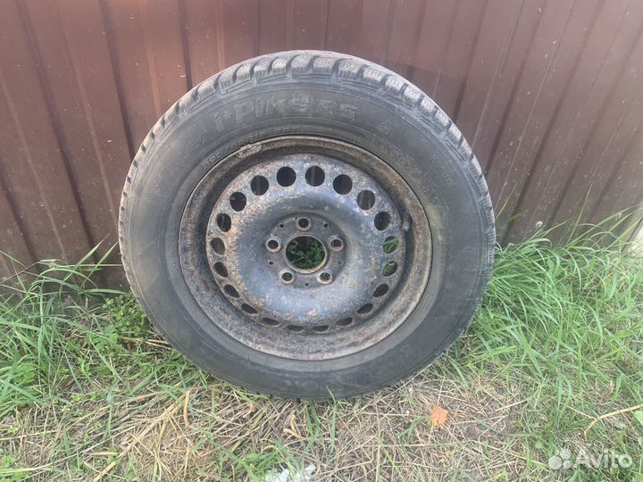 Hankook Winter I'Pike 185/65 R15