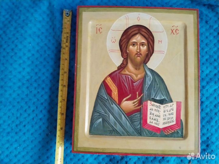 Резные иконы из дерева