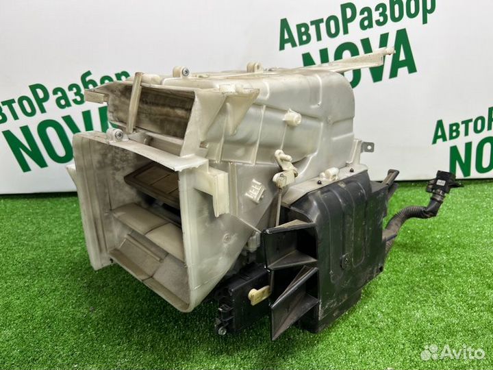 Корпус отопителя Nissan Pathfinder R50 VQ35DE 2000