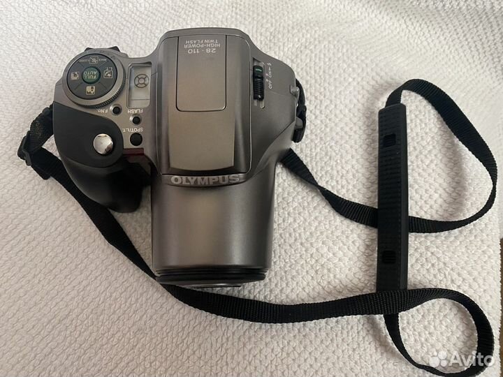 Фотоаппарат Olympus is 300 в отличном состоянии