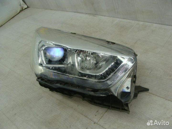 Фара правая Ford Kuga