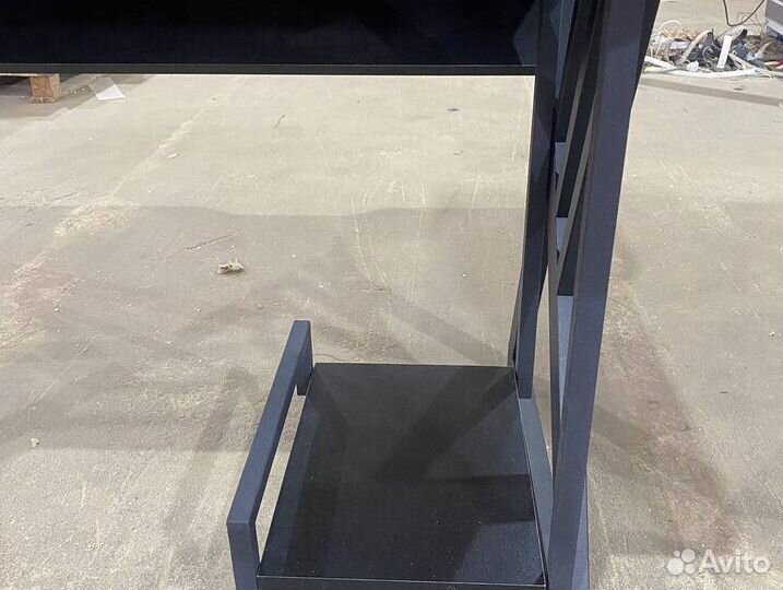 Игровой компьютерный стол