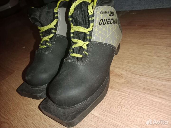 Лыжные ботинки