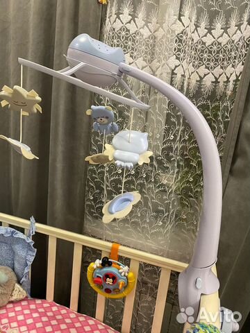 Мобиль на кроватку с проектором Infantino 3в1