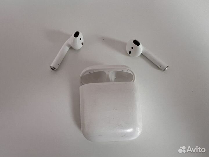 Наушники Apple EarPods заряд не держат