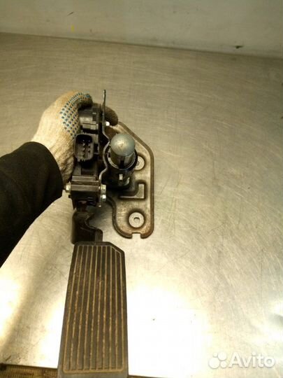 Педаль газа Nissan Murano Z50 VQ35DE 2007