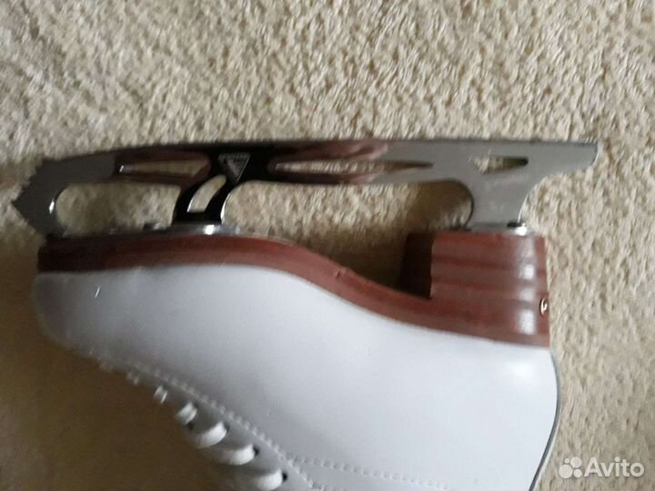 Коньки jackson Premiere (30 размер)