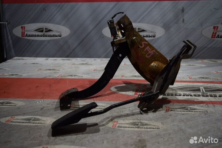 Педаль газа c Subaru Forester SF5 EJ20J