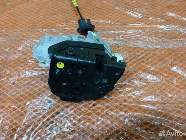 Замок Audi A6 C6 4F AUK 2006