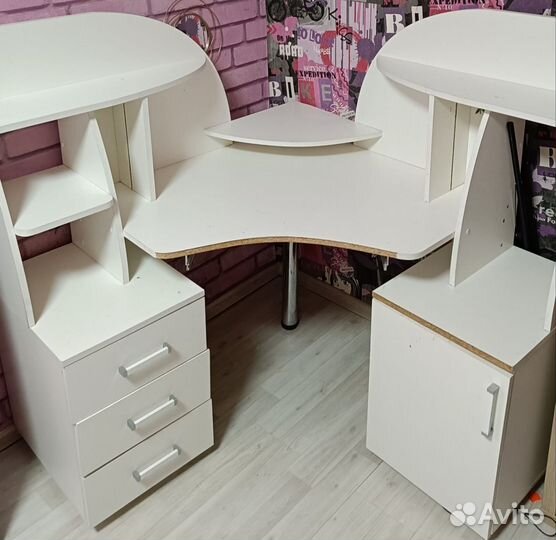 Стол компьютерный угловой