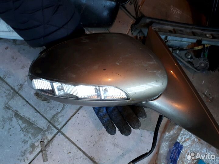 Зеркало на мерседес 221